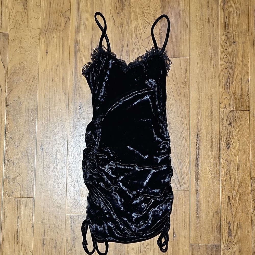 Lacey Black Velvet Ruched Dress